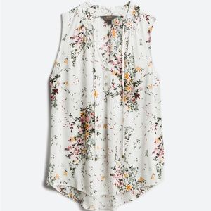 Market & Spruce Tie Neck Sleeveless Blouse